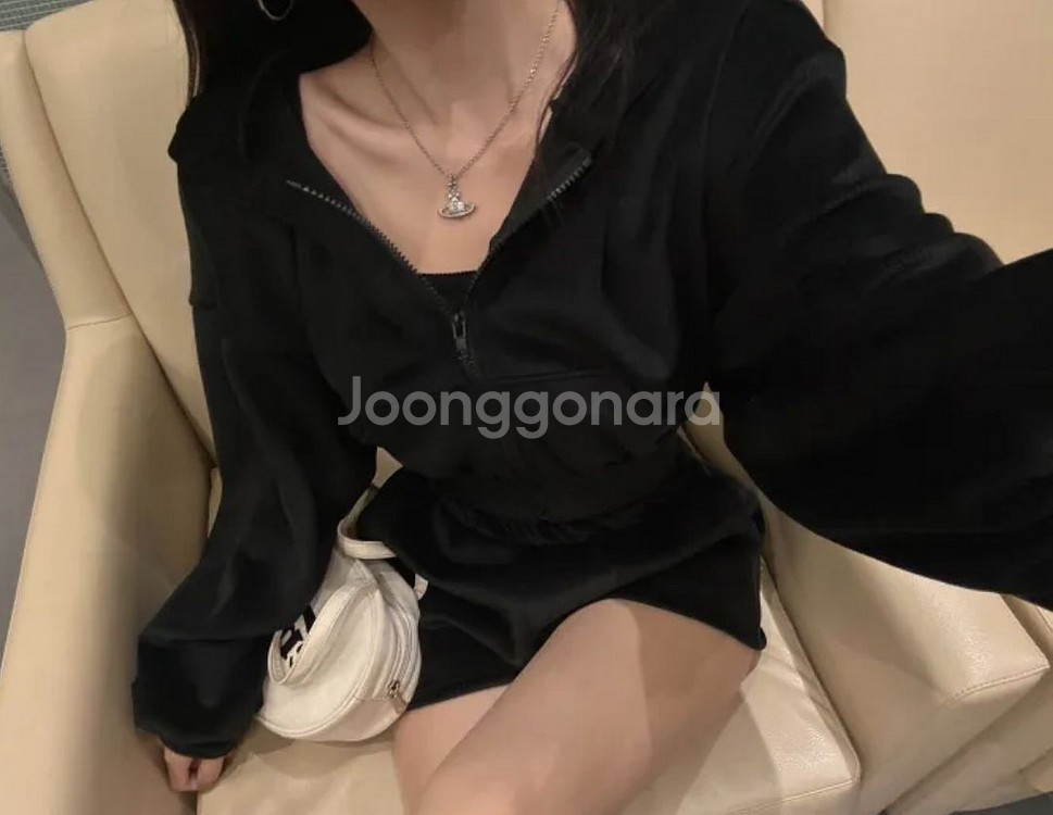 가죽부츠+벨벳크롭후드 반바지 세트--1