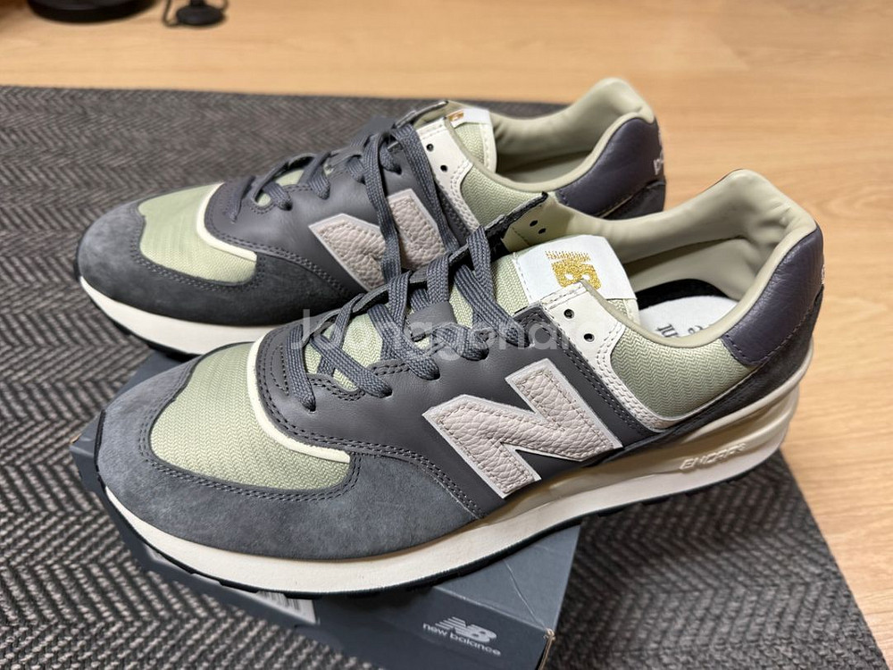 뉴발란스 574 LGGD 285 사이즈--0