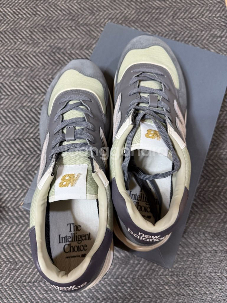 뉴발란스 574 LGGD 285 사이즈--5