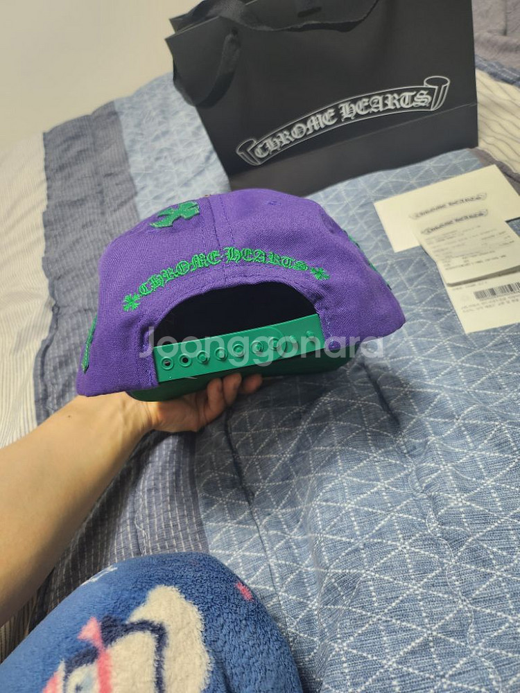 국내매장판 크롬하츠 가죽패치 모자(퍼플) 팝니다.--3