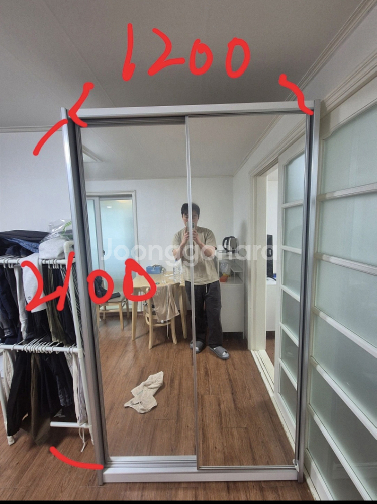 고급 거울 옷장 팝니다!--0