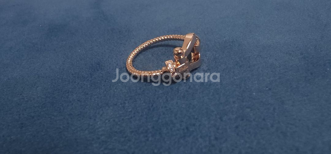 18k 로즈골드 색상 발굽 모양 반지--1