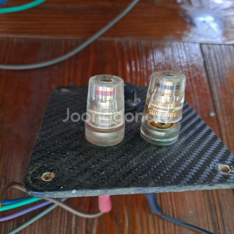 스피커 바인딩 포스트--1