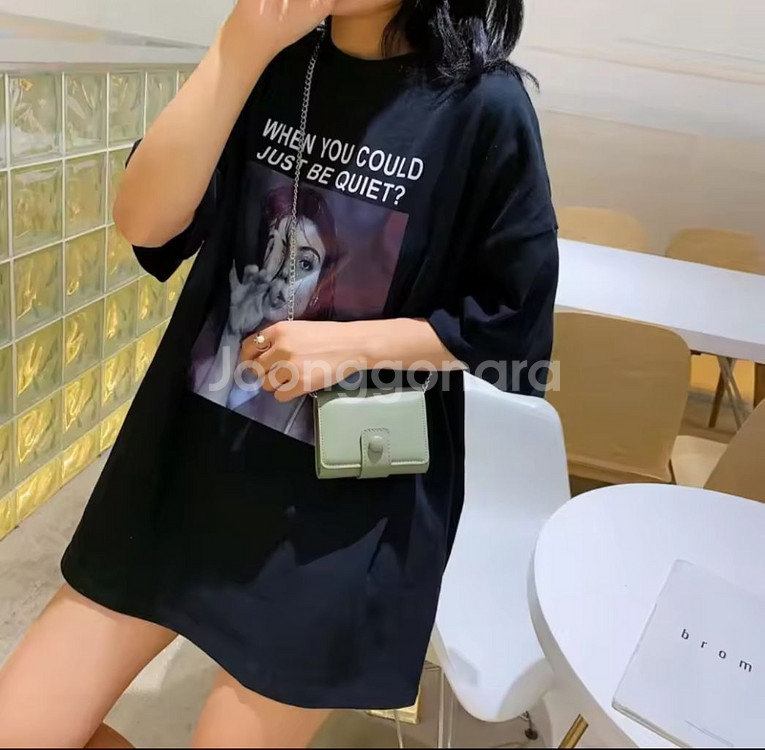 새것))거울과 체인달린 미니백 옐로우 올리브컬러!--0