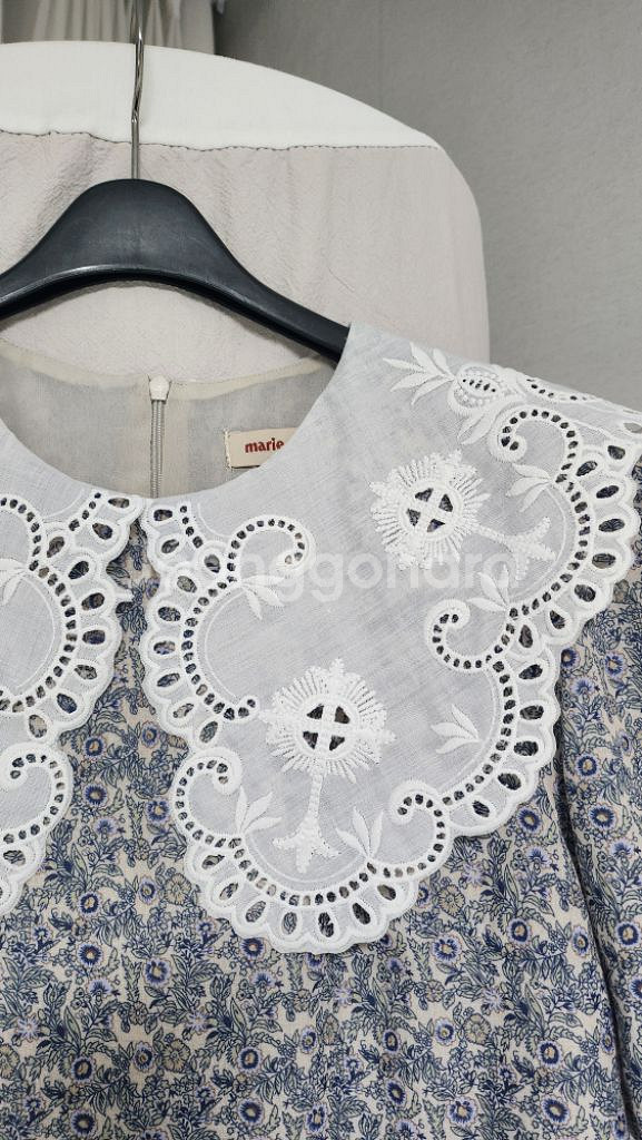 마리끌레르 레이스 카라 플라워 셔링 귀여운 원피스--1