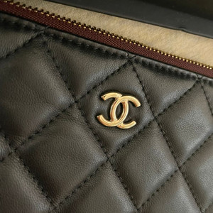 샤넬 클러치 램스킨 뉴미듐