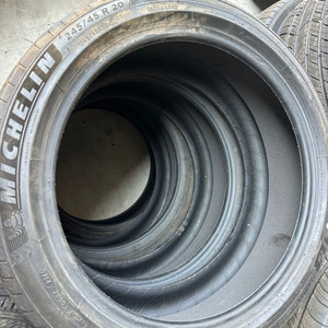 미쉐린 4계절 245/45 R20 거의새것 2개