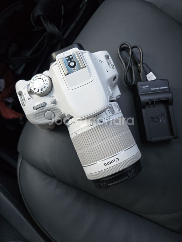 캐논 100D +번들렌즈 팝니다.--0