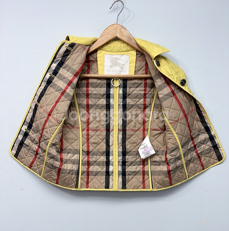 버버리 키즈 퀼팅 자켓 4~6세 키110cm--2