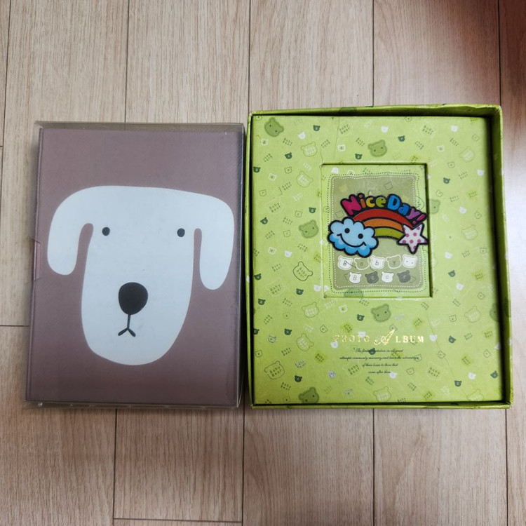 서울코믹월드 서코에서 구매한 굿즈 콜렉트북 일괄 판매 이미지