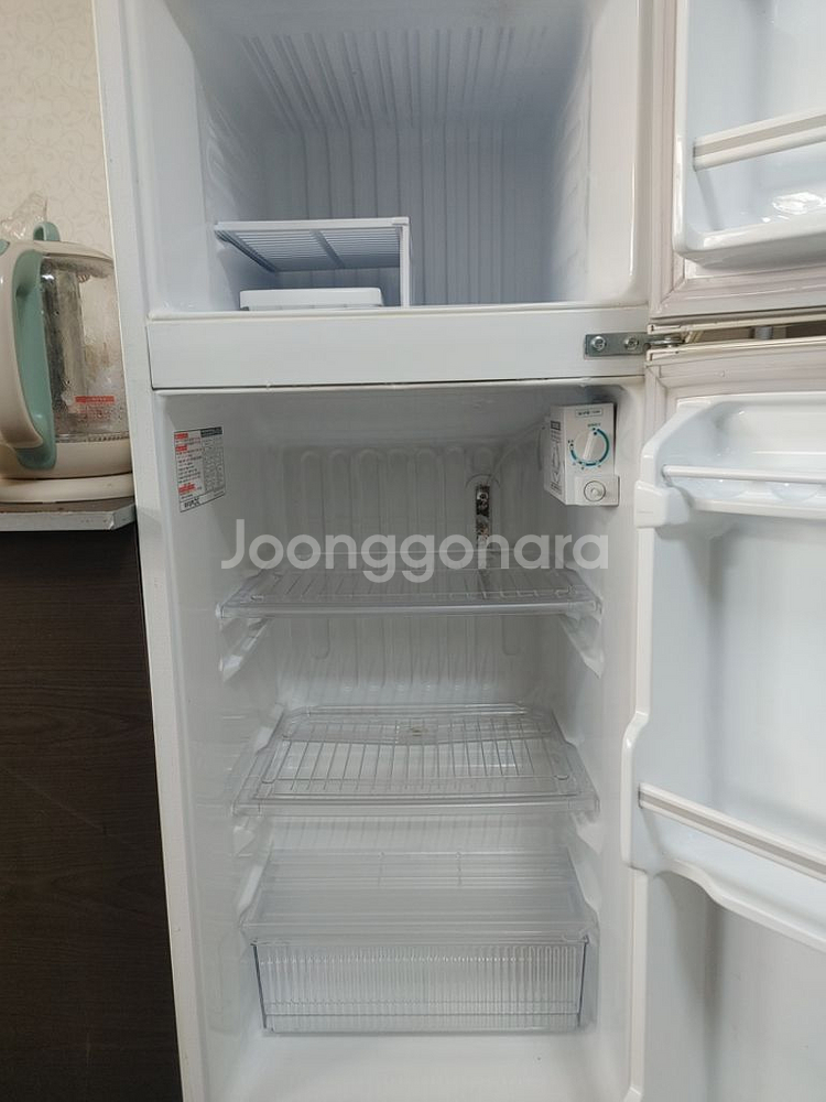 대우 중형 냉장고 145L--2