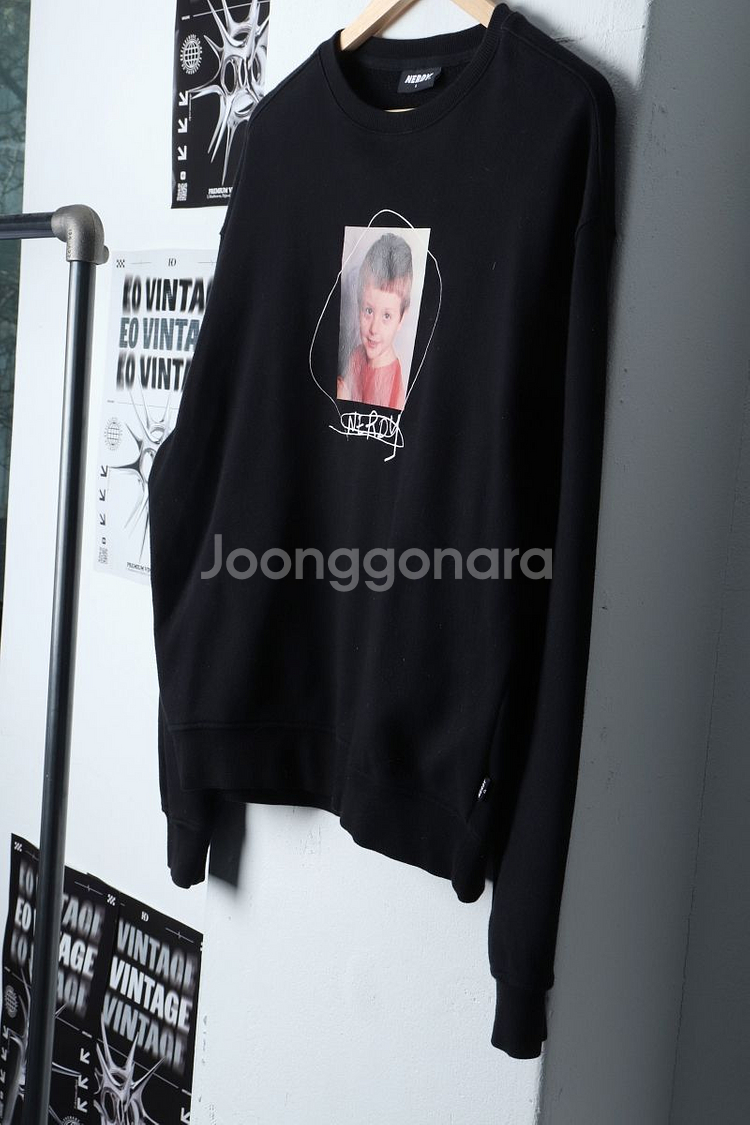 (S) 널디 맨투맨 티셔츠 블랙 올드스쿨 로고--0