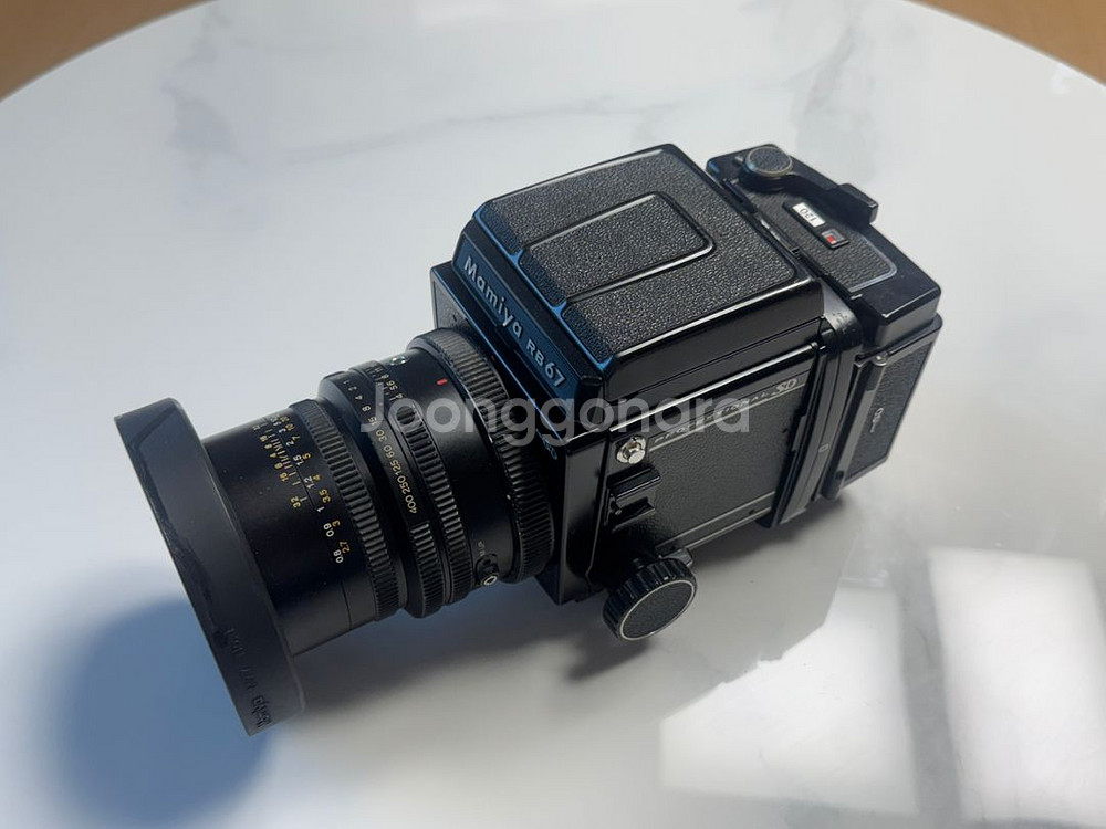 RB67 ProSD 중형 필름카메라 민트급 판매합니다.--0