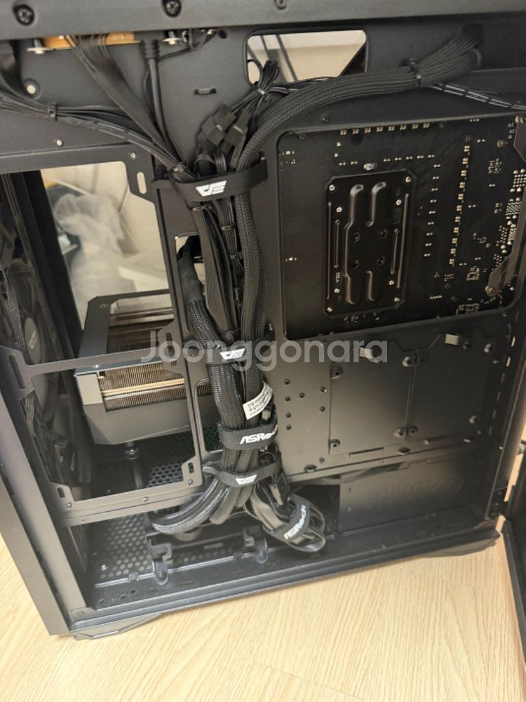 고사양 컴퓨터 7800x3d , 어로스마스터 4080팜--4