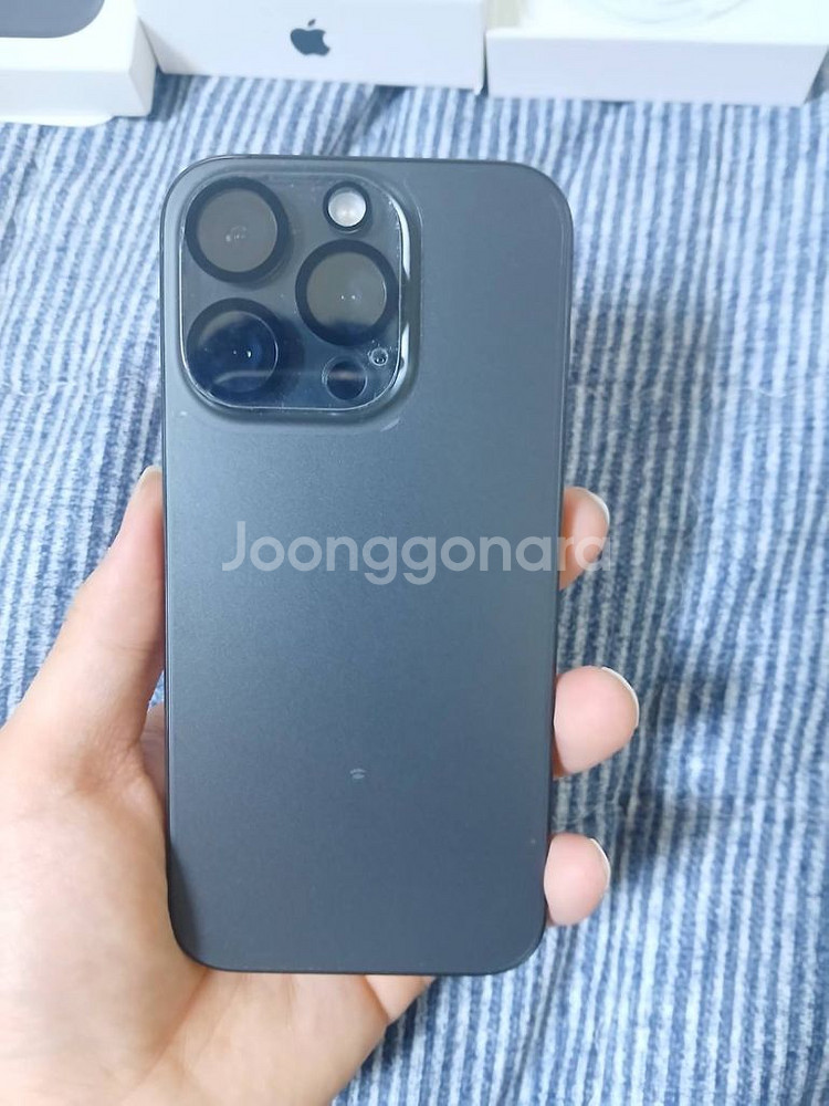 해외판 아이폰15프로 128g s급--2
