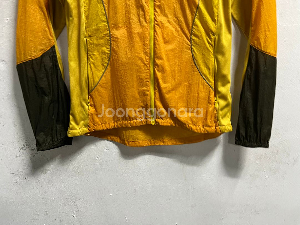 55 Lafuma 라푸마 등산 기능성 바람막이 자켓--1