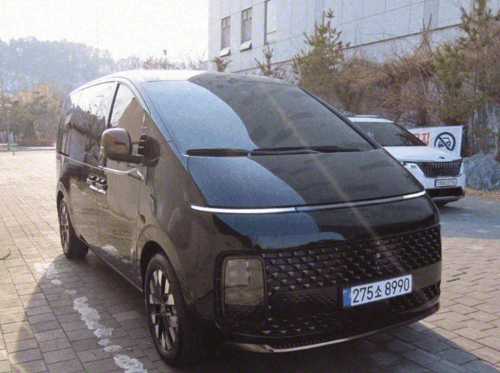 @25년 스타리아 하이브리드 라운지 7인승 인스퍼레이션 이미지