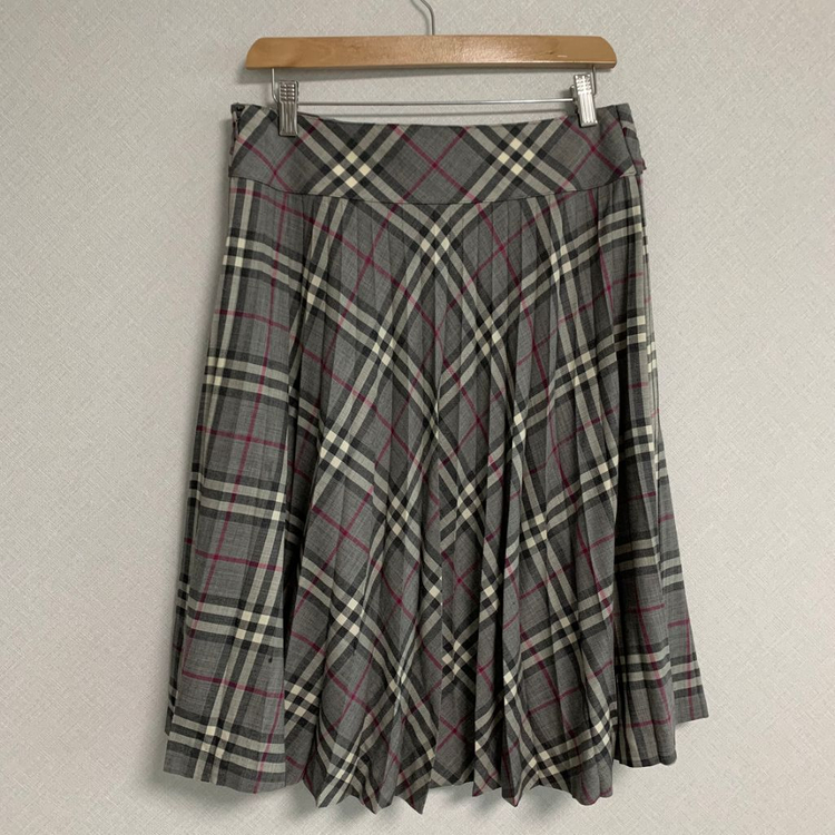 버버리(BURBERRY) 노바체크 벨트 플리츠 미디 스--1