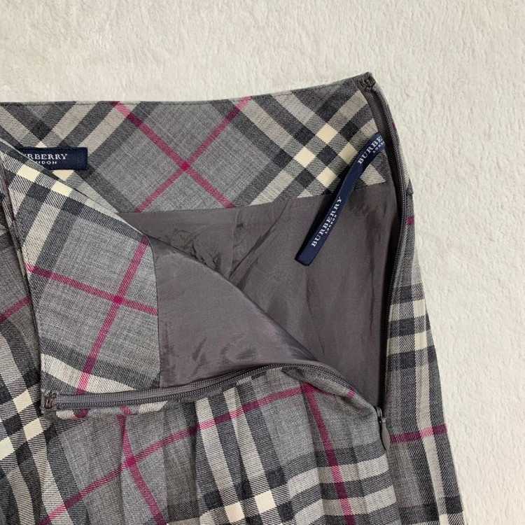 버버리(BURBERRY) 노바체크 벨트 플리츠 미디 스--4