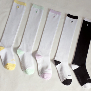 정가34000원 편집샵 고퀄 니삭스 새상품