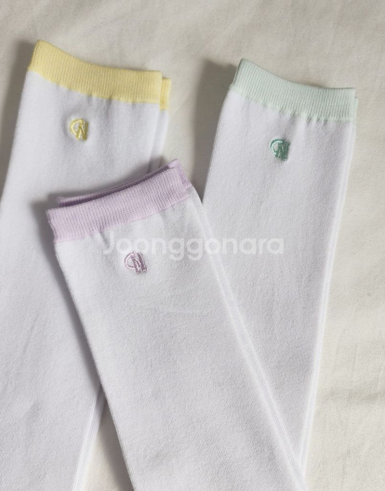 (1켤레 정가34000원) 고퀄 니삭스 새상품--4