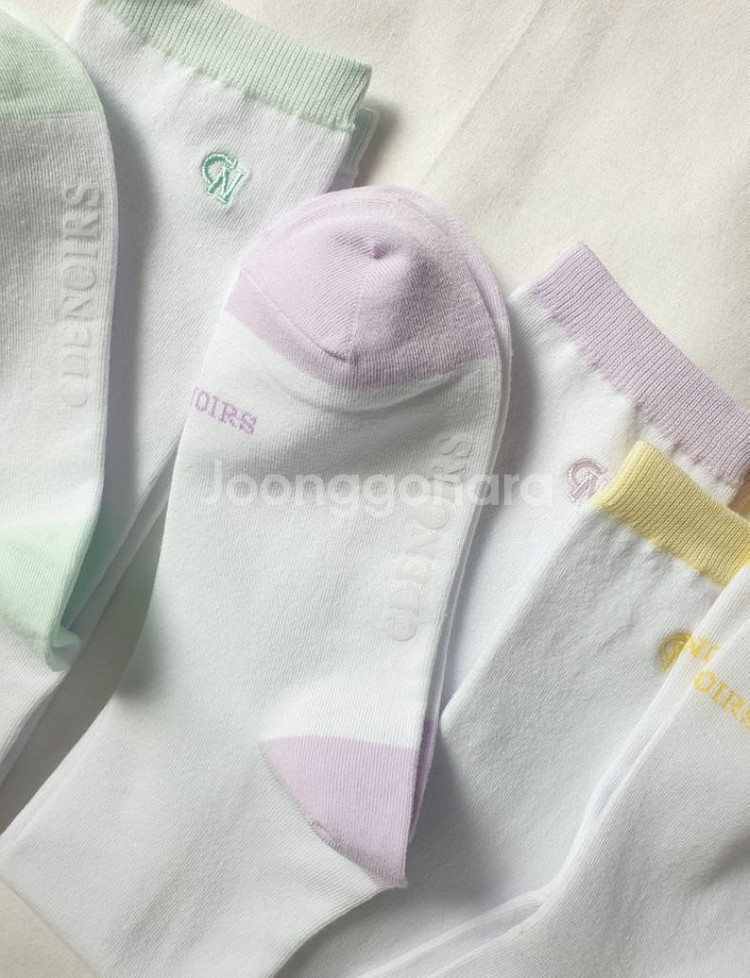 (1켤레 정가34000원) 고퀄 니삭스 새상품--1
