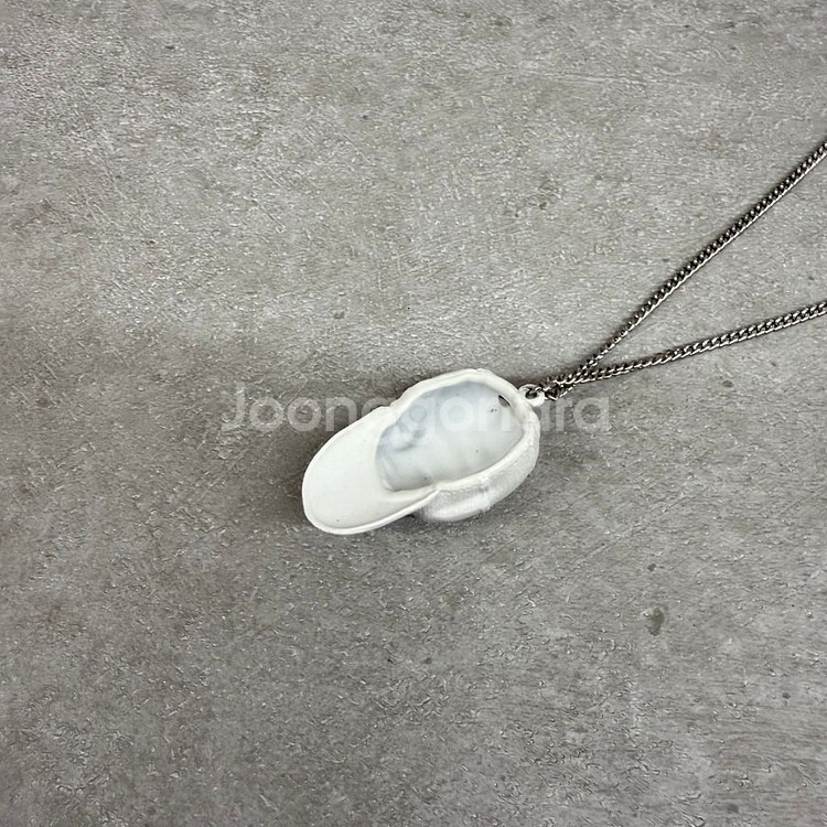 [정품]디올 다니엘 야삼 콜라보 볼캡 목걸이--3