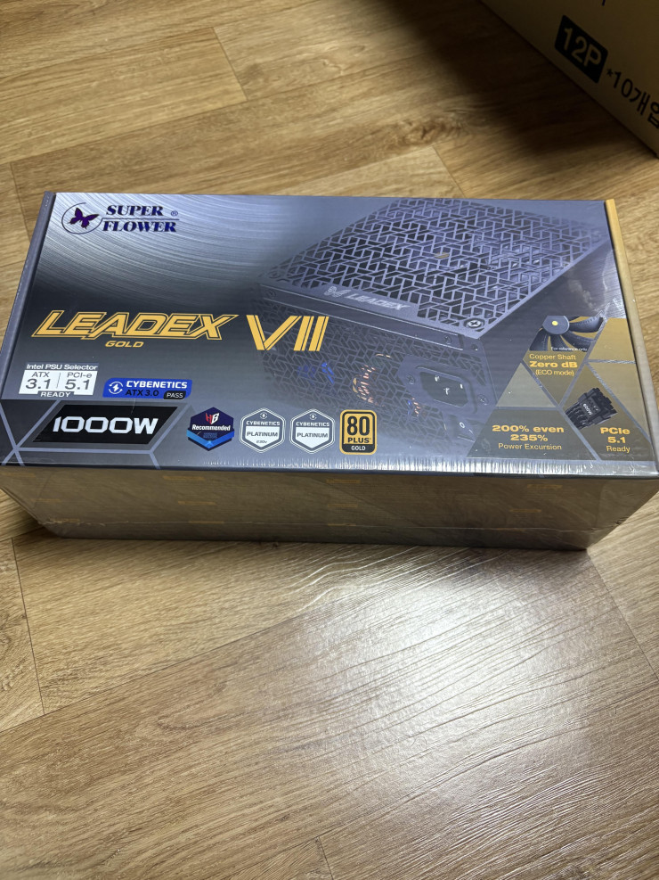 슈퍼플라워 LEADEX VII 1000W 블랙 골드 3