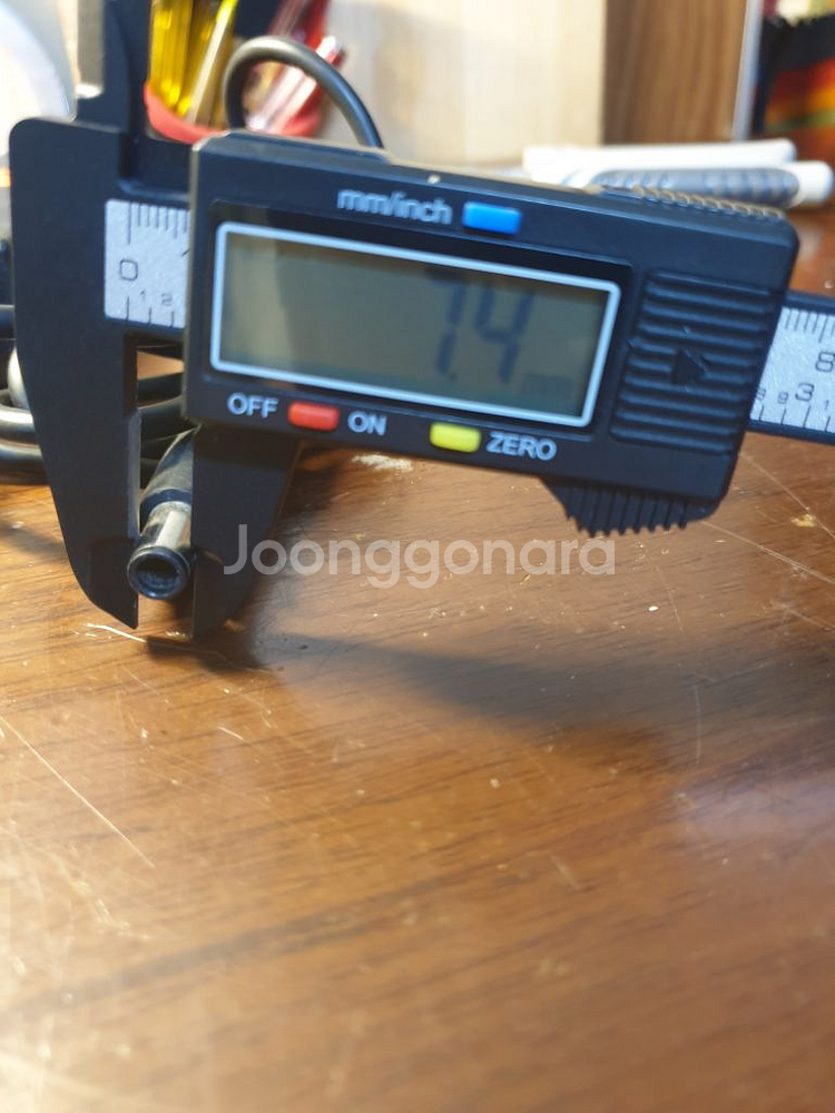 노트북 19V 충전기--2