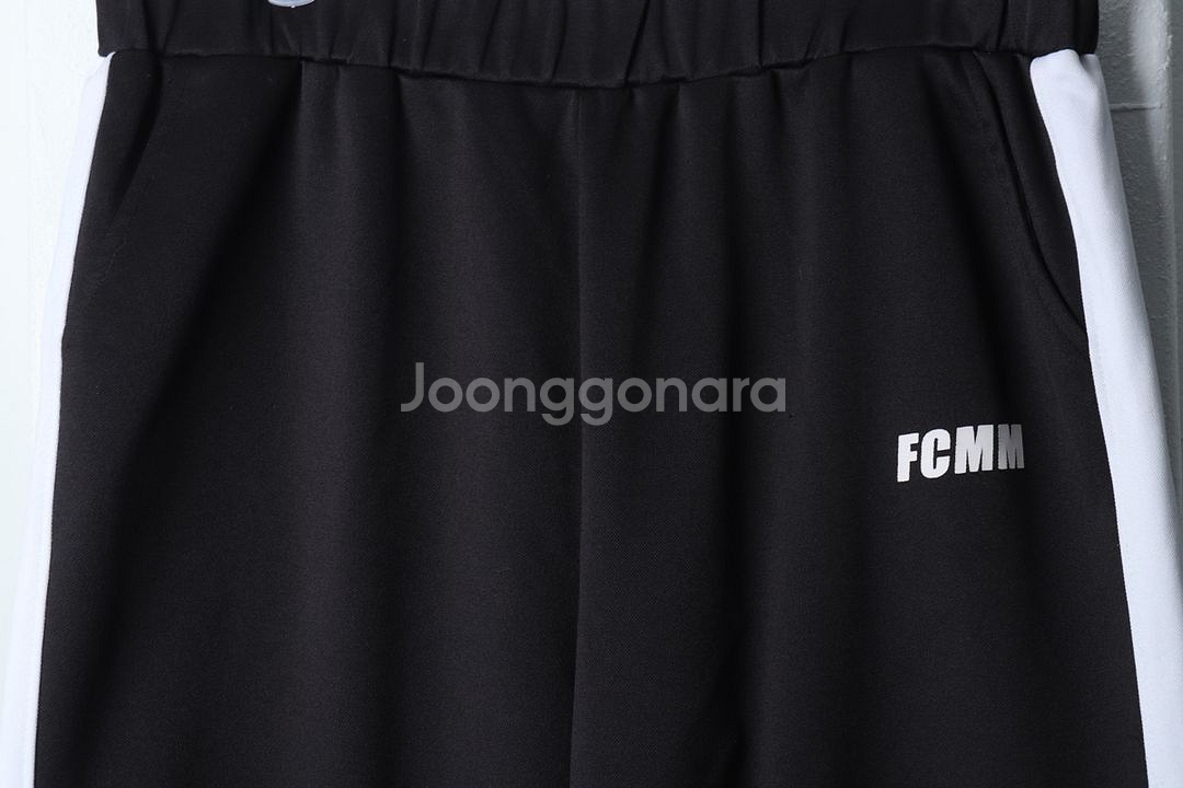 (XL) FCMM 트레이닝복 바지 블랙 로고 올드스쿨--2