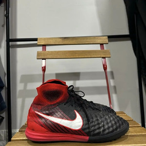 나이키 마지스타 프록시모 270 TF(풋살화)