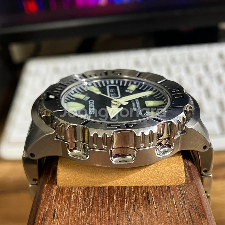 세이코 블랙 몬스터 1세대브레이슬릿 ver (skx77--5