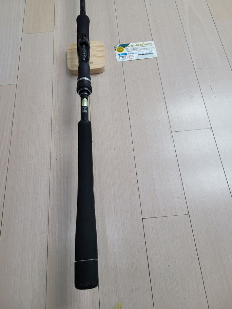 시마노 루나미스 농어 루어대 S900ML 보증서 포함 이미지