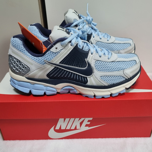 나이키 줌 보메로5m 사이킥블루 255,260,275