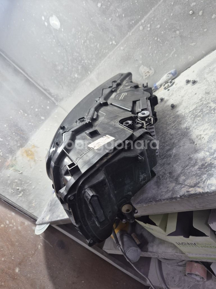 아우디 Q7 4m 후반기2020-2023Lh 헤드라이트--3