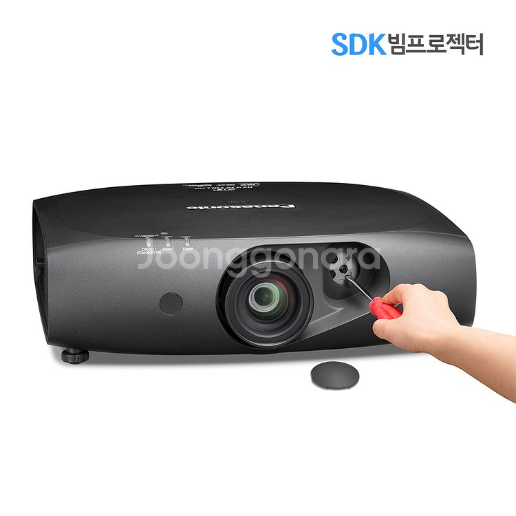 파나소닉 PT-RZ475 중고프로젝터 단초점 레이저--9