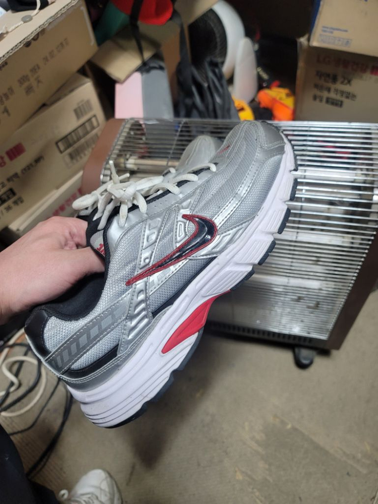 나이키 런닝화 270--2