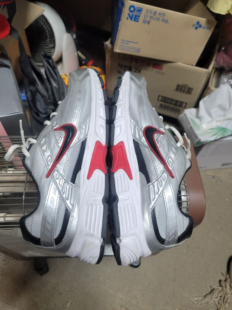 나이키 런닝화 270--5