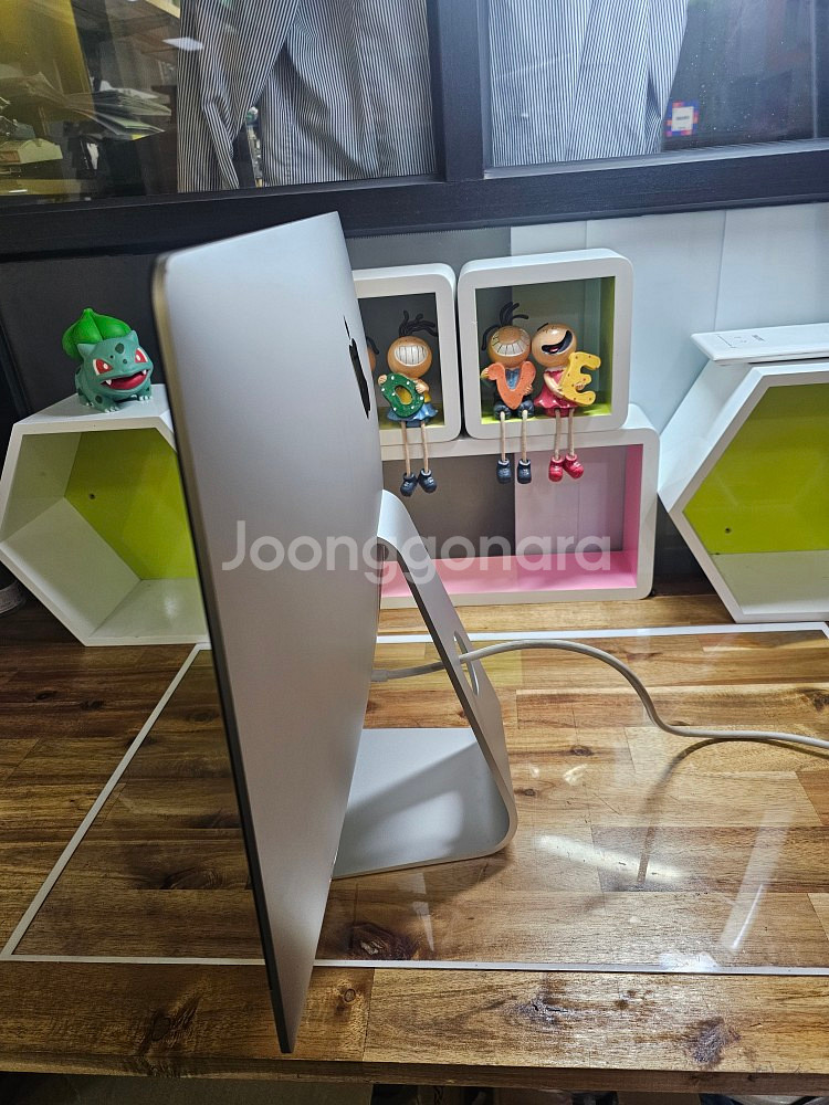 A1418/ 2017년식/ 1테라 하드/ 애플아이맥 팜--3