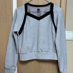 [새상품] 유제yuje bend neck top