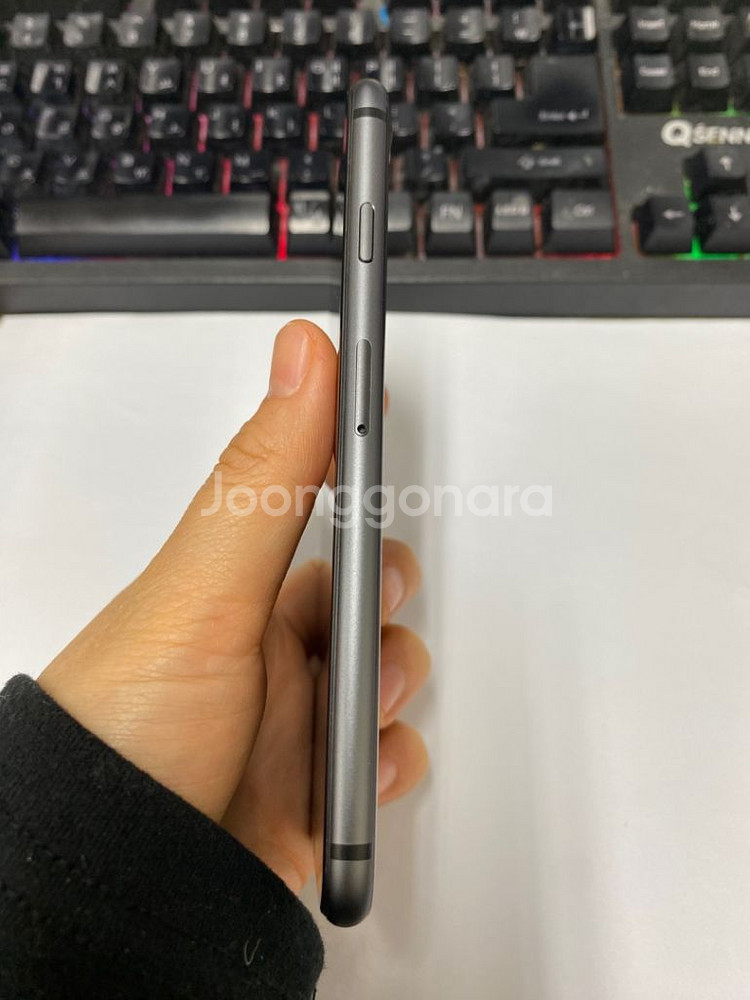 아이폰8 스그 특SSS급 256GB 선물용 배터리100--3