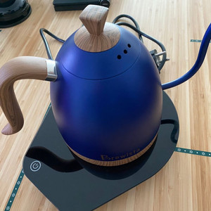 브뤼스타 문라이트블루 600ml