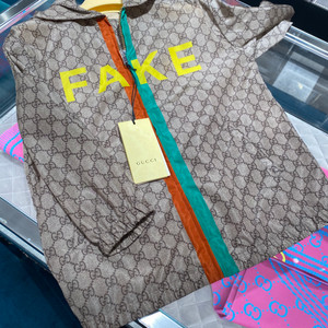 구찌키즈 바람막이 6y