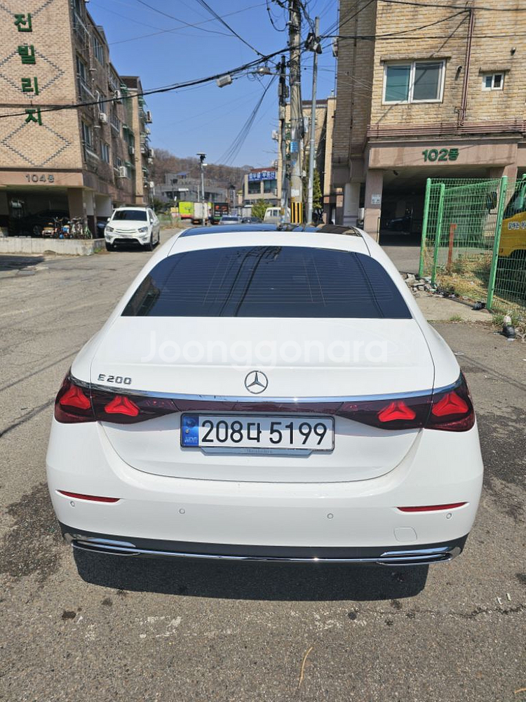 벤츠 e클래스 e200 아방가르드--1