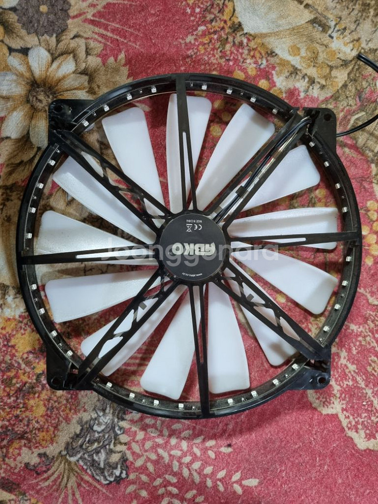 앱코 SUITMASTER 200mm 컴퓨터케이스팬--3