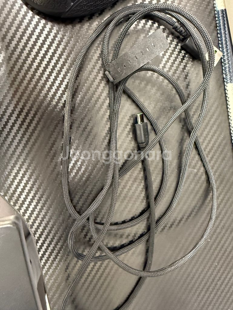 레이저 데스에더 v3 pro--2