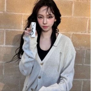 (1회 착용) 마뗑킴 레이어드 데미지 가디건