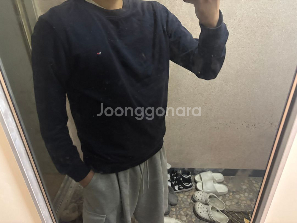 남녀공용 옷 아디다스 남색져지 토미힐 맨투맨 팔아요--3