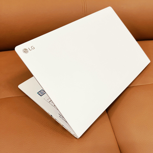 LG그램 i7 램8기가 SSD500기가 15인치 노트북