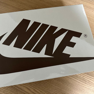 조던 1 x 트래비스 스캇 리버스 올리브